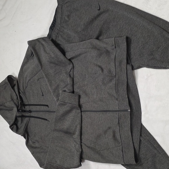 Nike Gray Thermafit Tracksuit Set - Picture 1 of 4